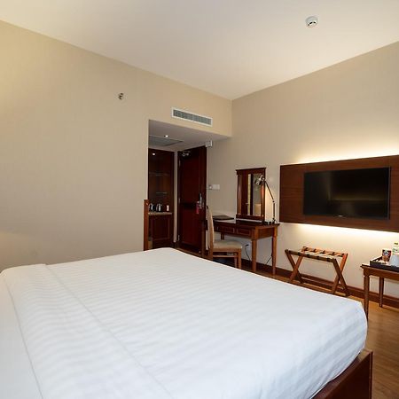 Nhat Ha 1 Hotel Ciudad Ho Chi Minh  Exterior foto