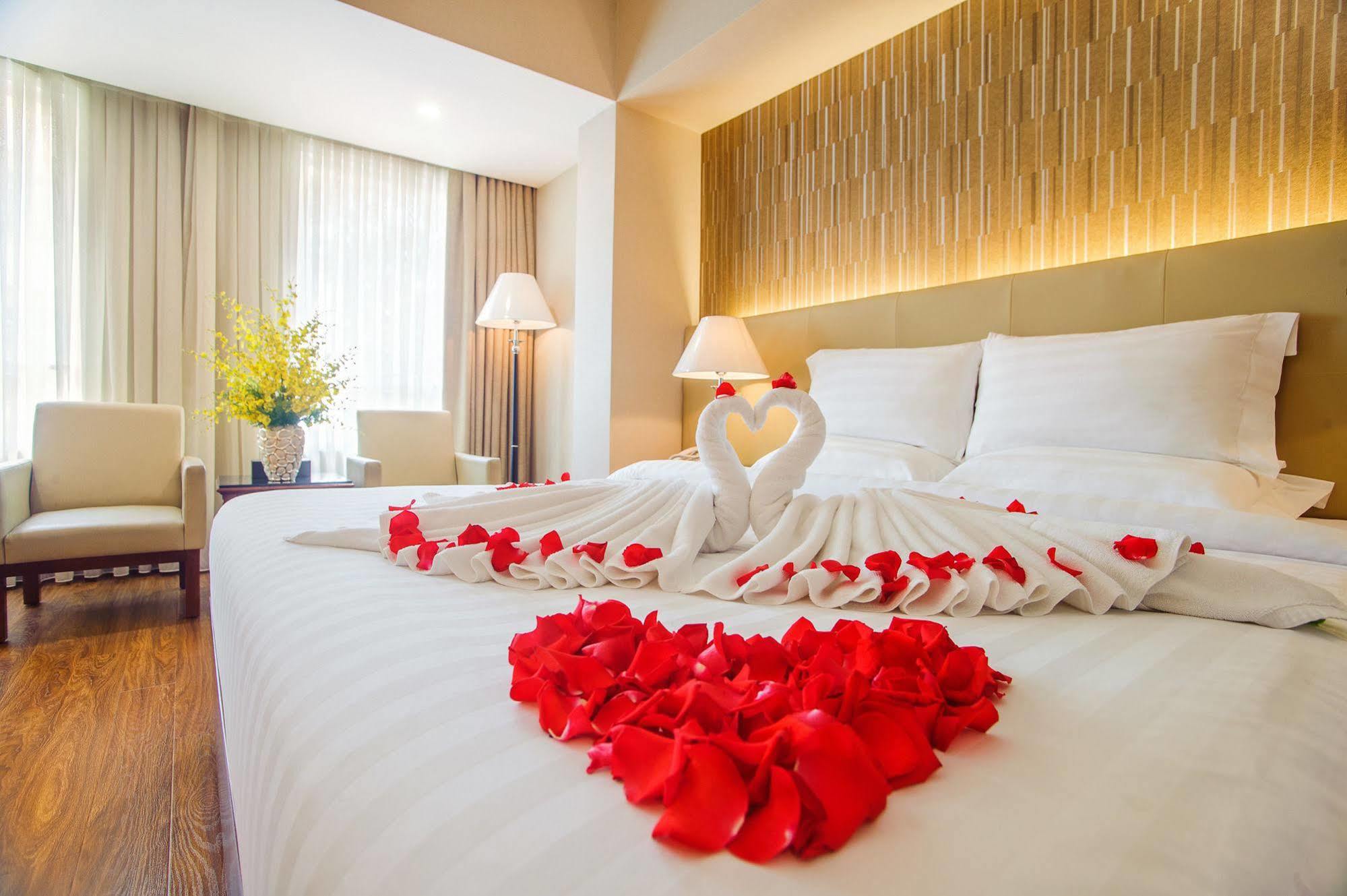 Nhat Ha 1 Hotel Ciudad Ho Chi Minh  Exterior foto
