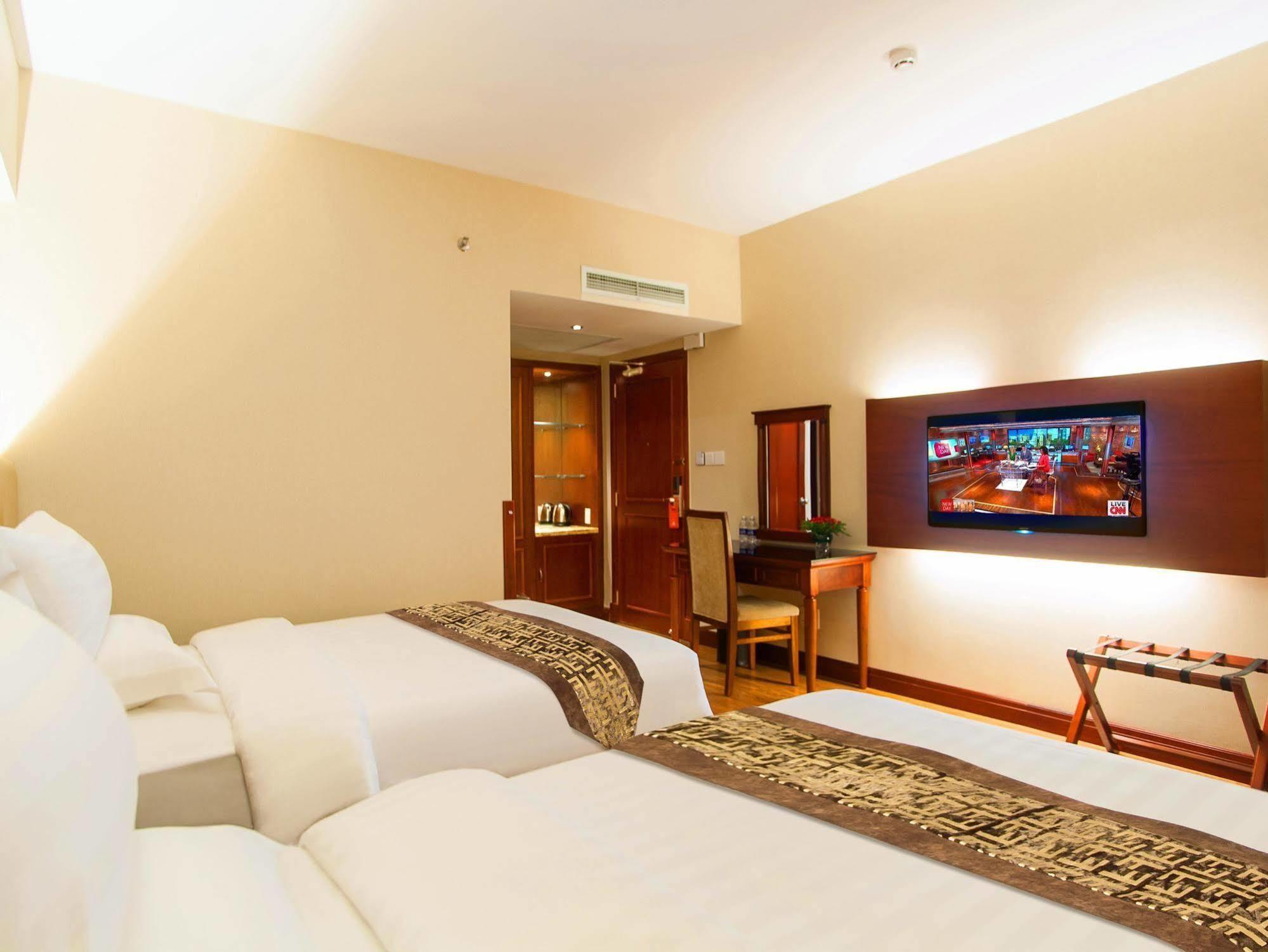 Nhat Ha 1 Hotel Ciudad Ho Chi Minh  Exterior foto